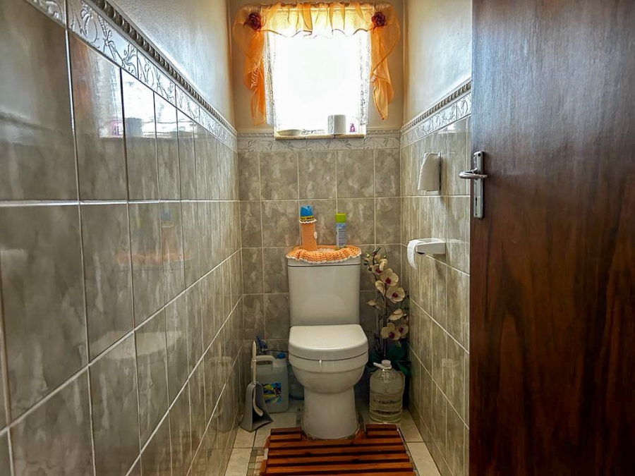 4 Bedroom Property for Sale in Potchefstroom Rural North West